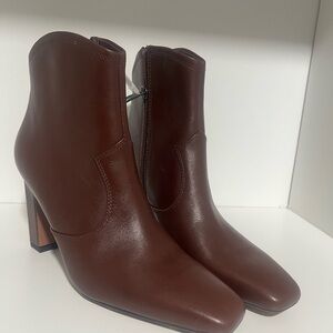 Franco Sarto women’s brown leather ankle boots size 8